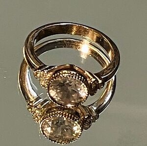 Elegant Rose Gold Women's Solitare Ring